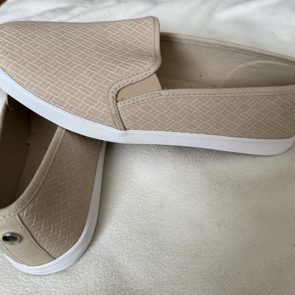 Casual Nautica Tan Slip-On Shoes Brand New size Ladies US 9.5